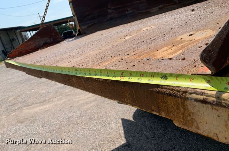 image for item LH9735 1994 Ford L8000  dump truck