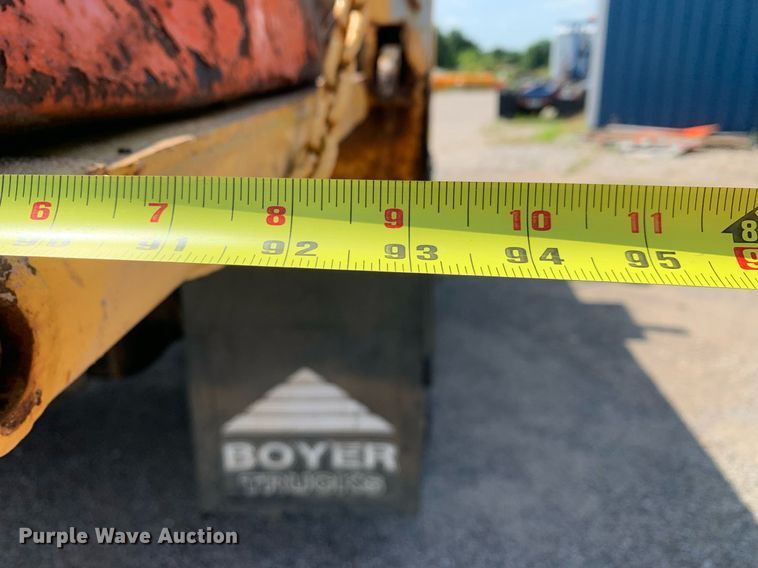 image for item LH9735 1994 Ford L8000  dump truck