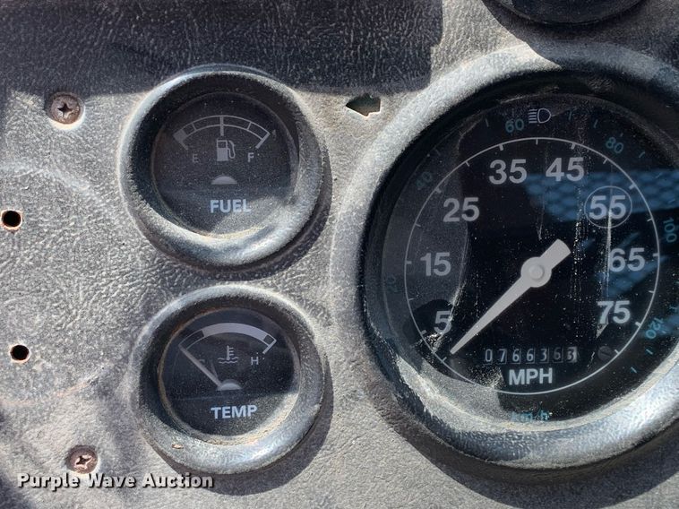 image for item LH9735 1994 Ford L8000  dump truck