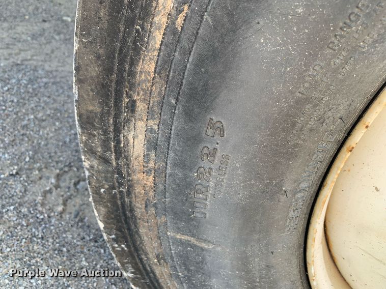 image for item LH9735 1994 Ford L8000  dump truck