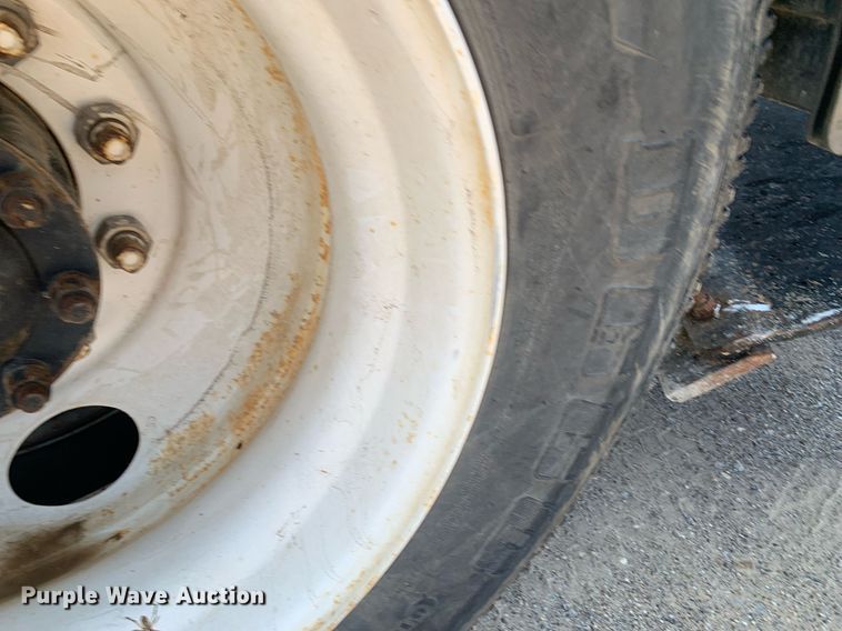 image for item LH9735 1994 Ford L8000  dump truck