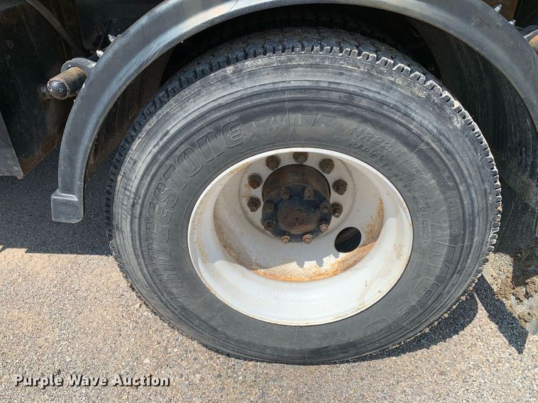 image for item LH9735 1994 Ford L8000  dump truck