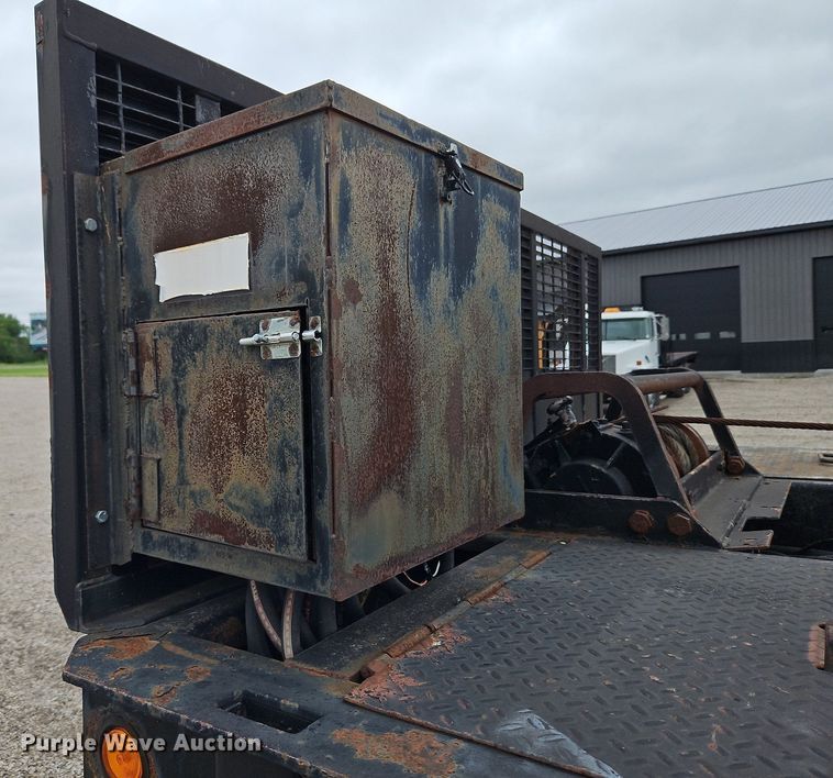 image for item LM9055 2007 Trail King TK70HT-482  drop deck equipment trailer