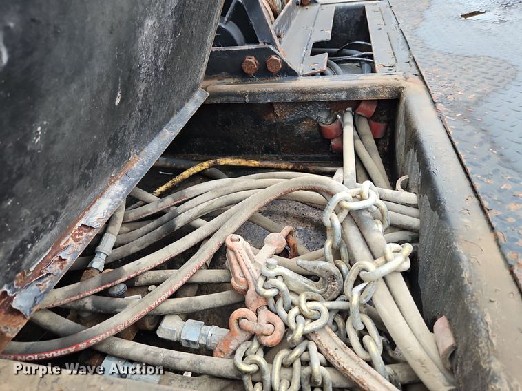 image for item LM9055 2007 Trail King TK70HT-482  drop deck equipment trailer