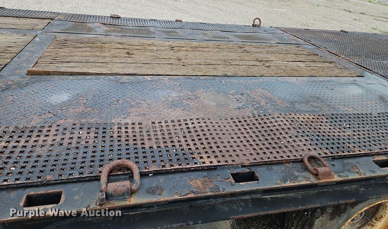 image for item LM9055 2007 Trail King TK70HT-482  drop deck equipment trailer