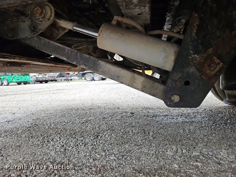 image for item LM9055 2007 Trail King TK70HT-482  drop deck equipment trailer