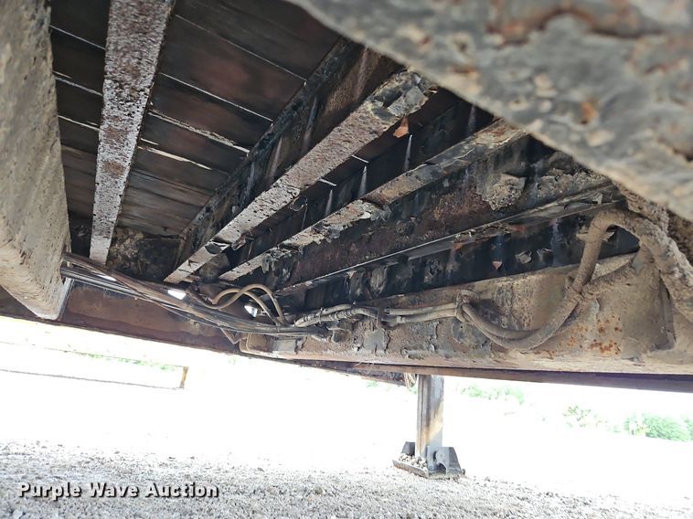 image for item LM9055 2007 Trail King TK70HT-482  drop deck equipment trailer