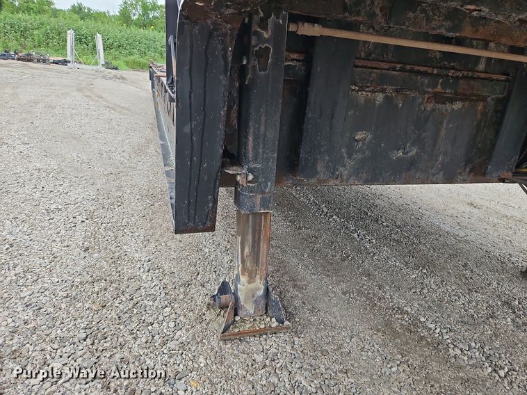 image for item LM9055 2007 Trail King TK70HT-482  drop deck equipment trailer
