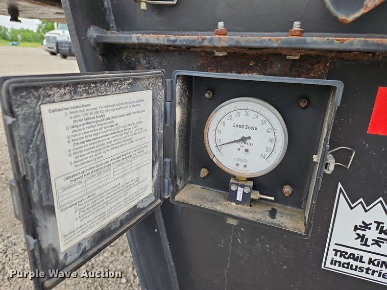 image for item LM9055 2007 Trail King TK70HT-482  drop deck equipment trailer