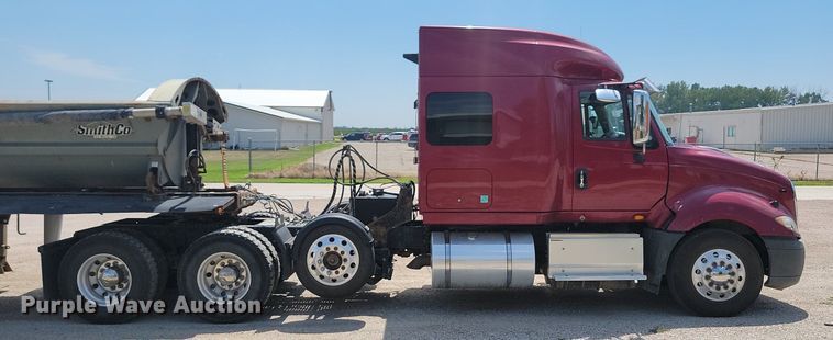 image for item LQ9057 2015 International ProStar  semi truck