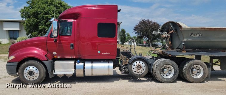 image for item LQ9057 2015 International ProStar  semi truck