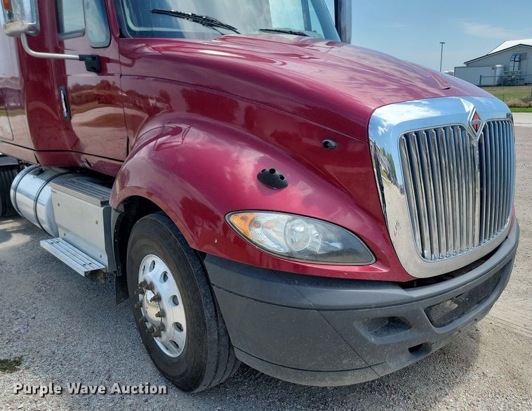 image for item LQ9057 2015 International ProStar  semi truck