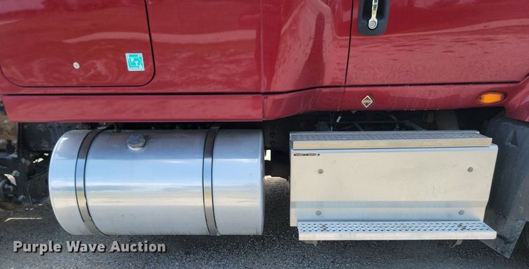 image for item LQ9057 2015 International ProStar  semi truck