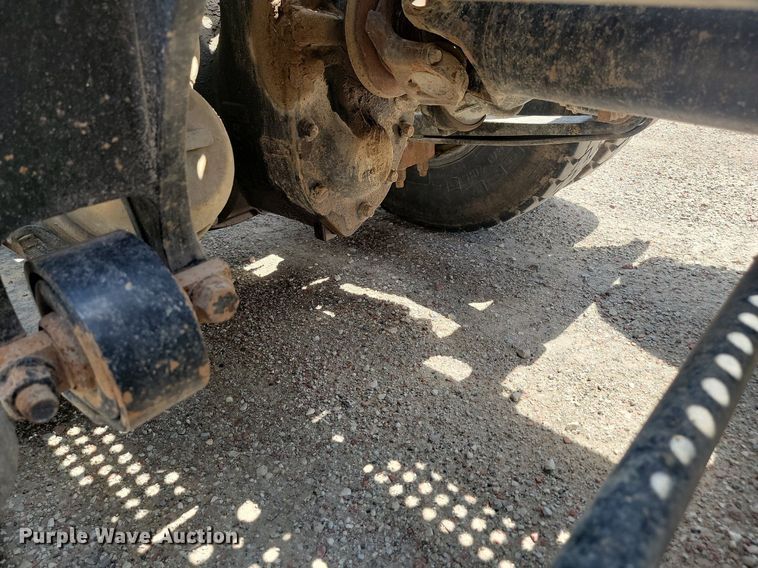 image for item LQ9057 2015 International ProStar  semi truck