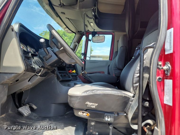 image for item LQ9057 2015 International ProStar  semi truck