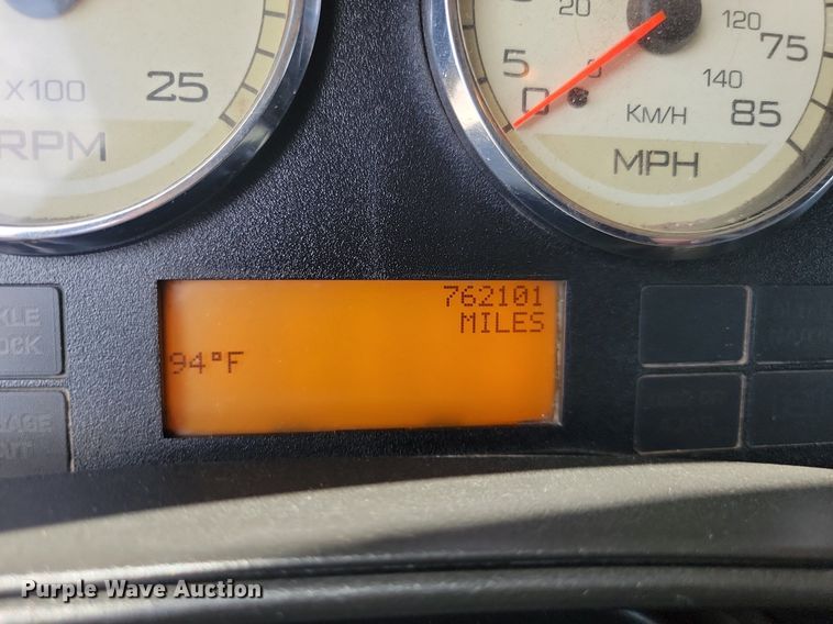 image for item LQ9057 2015 International ProStar  semi truck