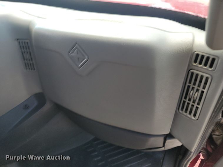 image for item LQ9057 2015 International ProStar  semi truck