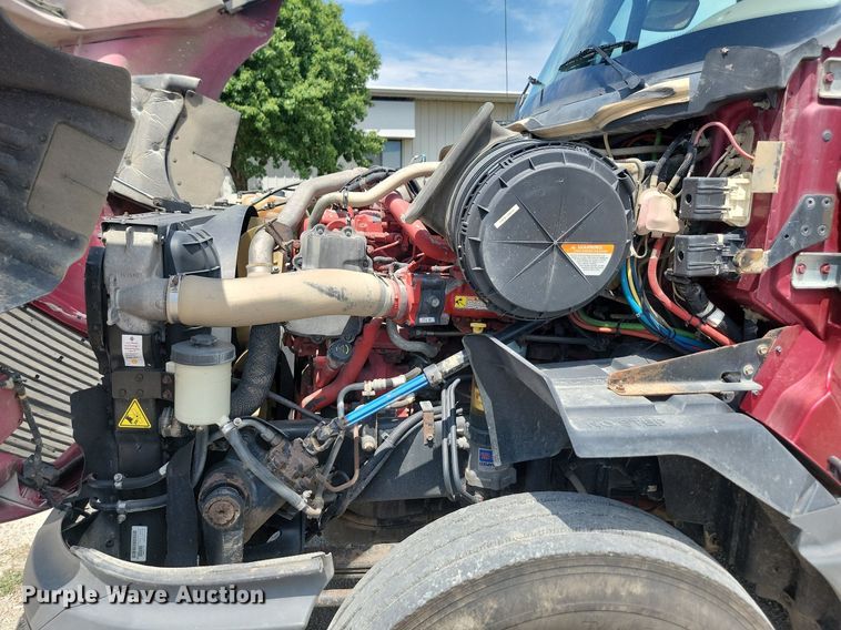 image for item LQ9057 2015 International ProStar  semi truck