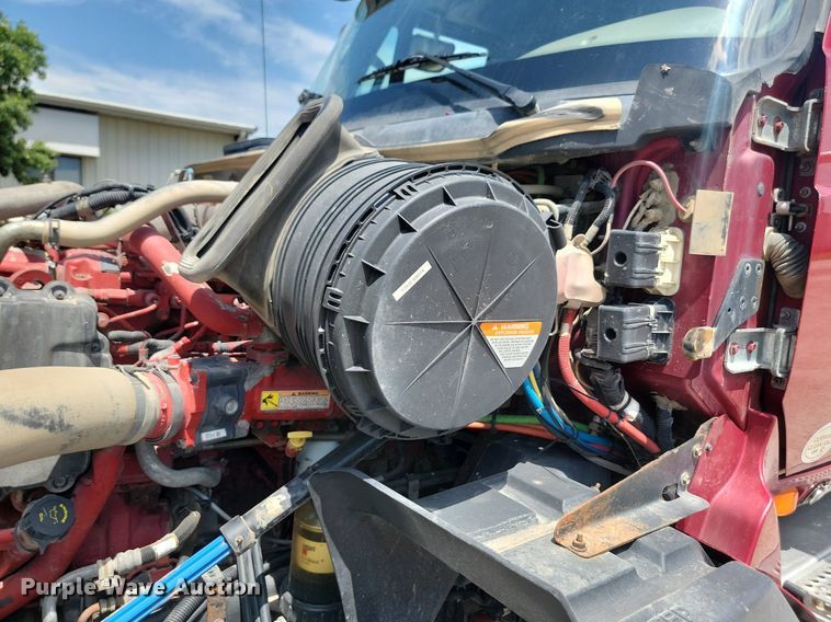 image for item LQ9057 2015 International ProStar  semi truck