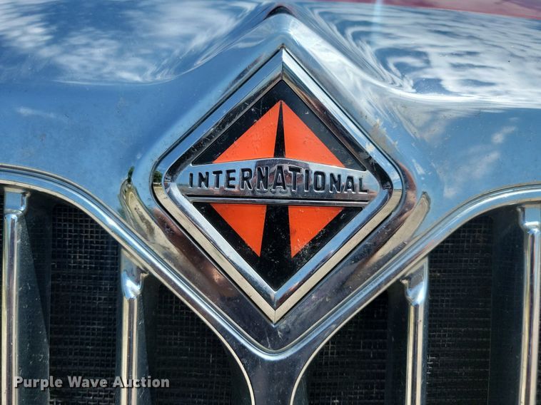 image for item LQ9057 2015 International ProStar  semi truck