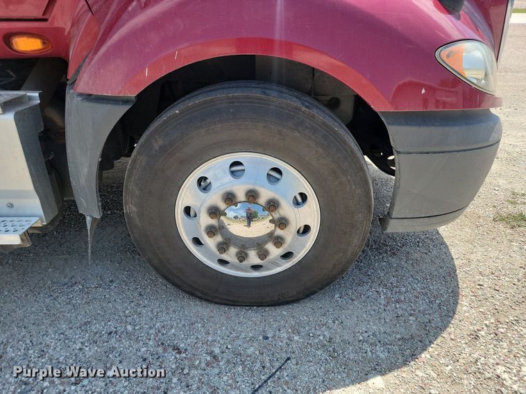 image for item LQ9057 2015 International ProStar  semi truck