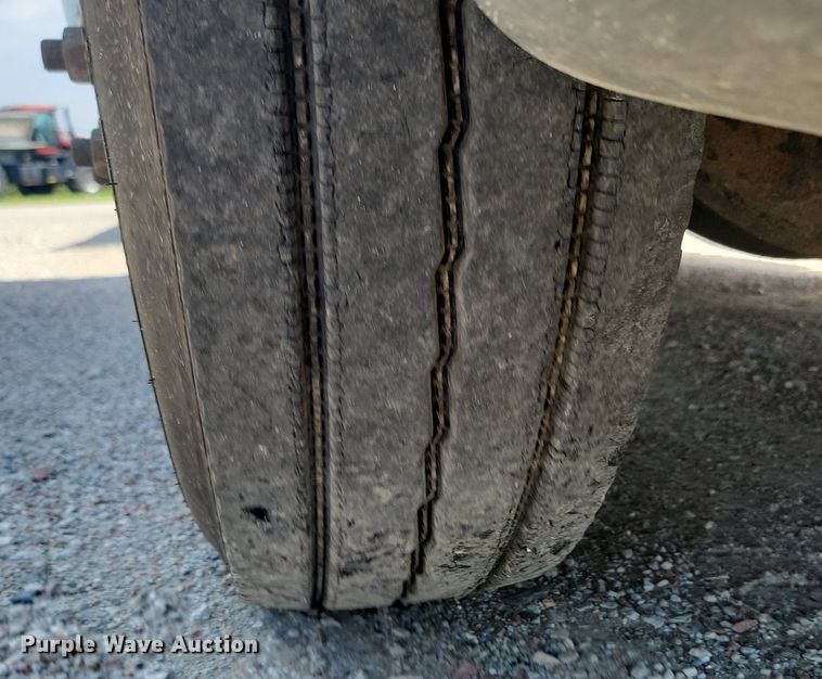 image for item LQ9057 2015 International ProStar  semi truck