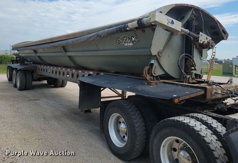 image for item LQ9058 2013 Smithco  side dump trailer