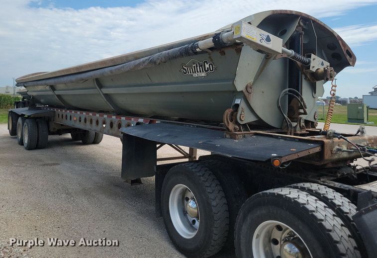 image for item LQ9058 2013 Smithco  side dump trailer