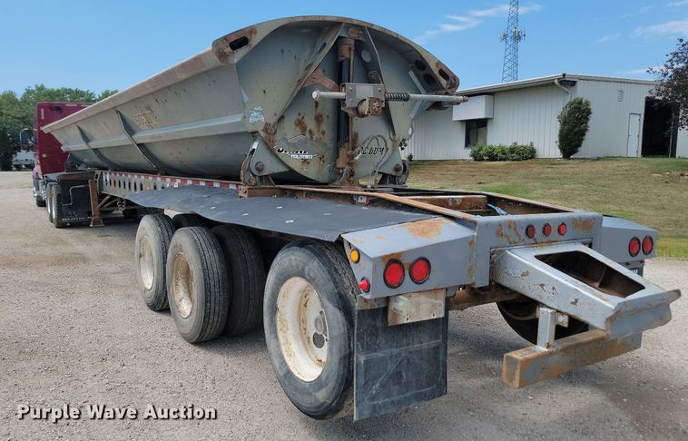 image for item LQ9058 2013 Smithco  side dump trailer