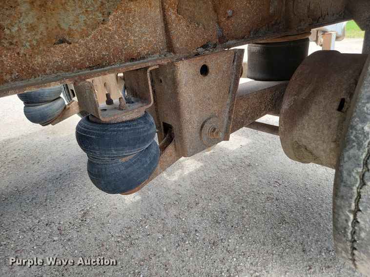 image for item LQ9058 2013 Smithco  side dump trailer