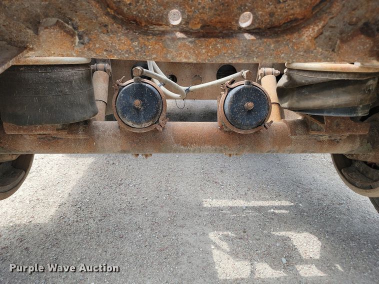 image for item LQ9058 2013 Smithco  side dump trailer