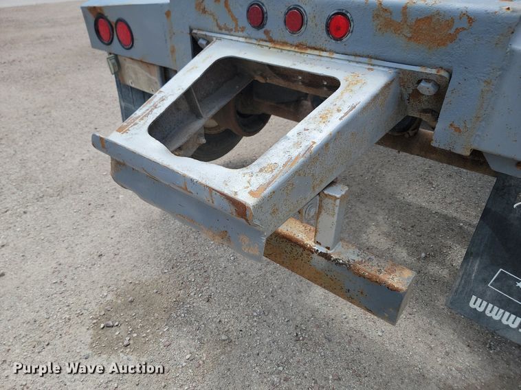image for item LQ9058 2013 Smithco  side dump trailer