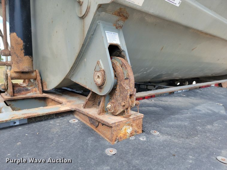 image for item LQ9058 2013 Smithco  side dump trailer
