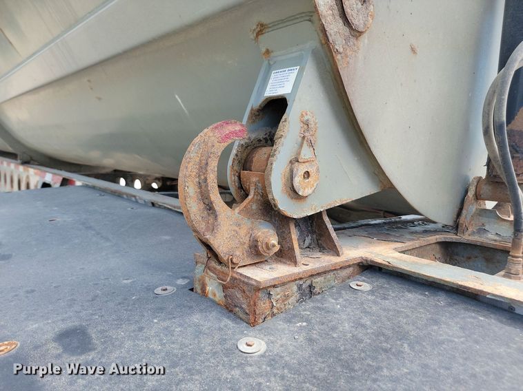 image for item LQ9058 2013 Smithco  side dump trailer