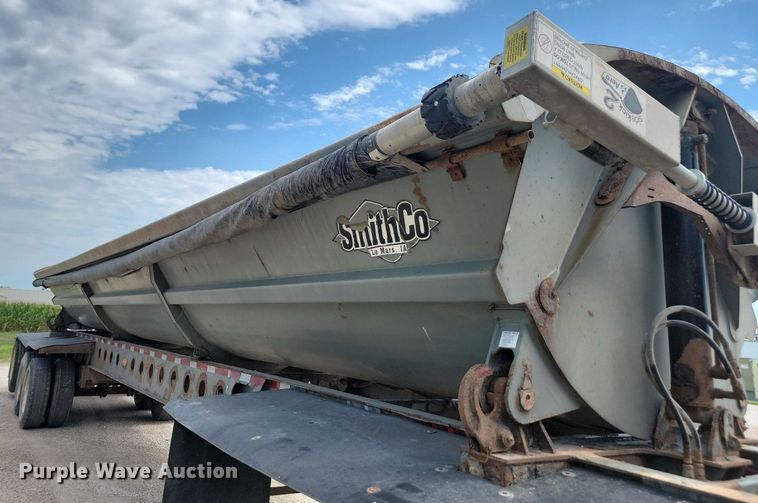 image for item LQ9058 2013 Smithco  side dump trailer