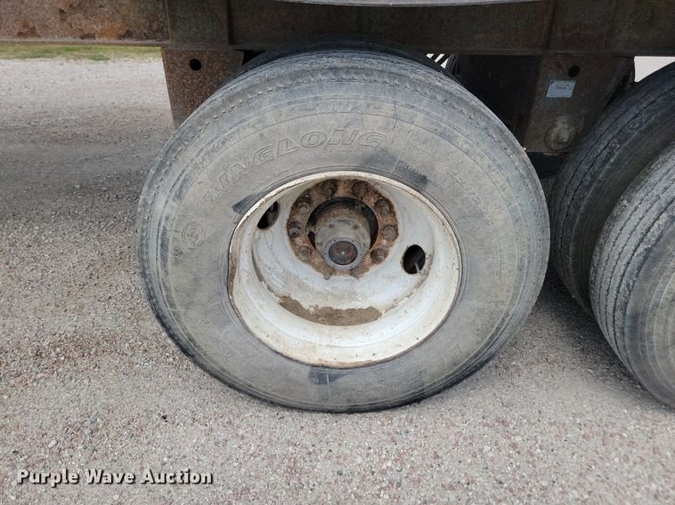 image for item LQ9058 2013 Smithco  side dump trailer