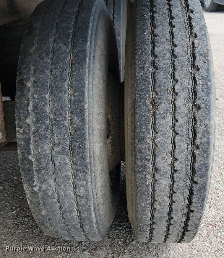 image for item LQ9058 2013 Smithco  side dump trailer