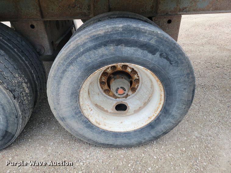 image for item LQ9058 2013 Smithco  side dump trailer