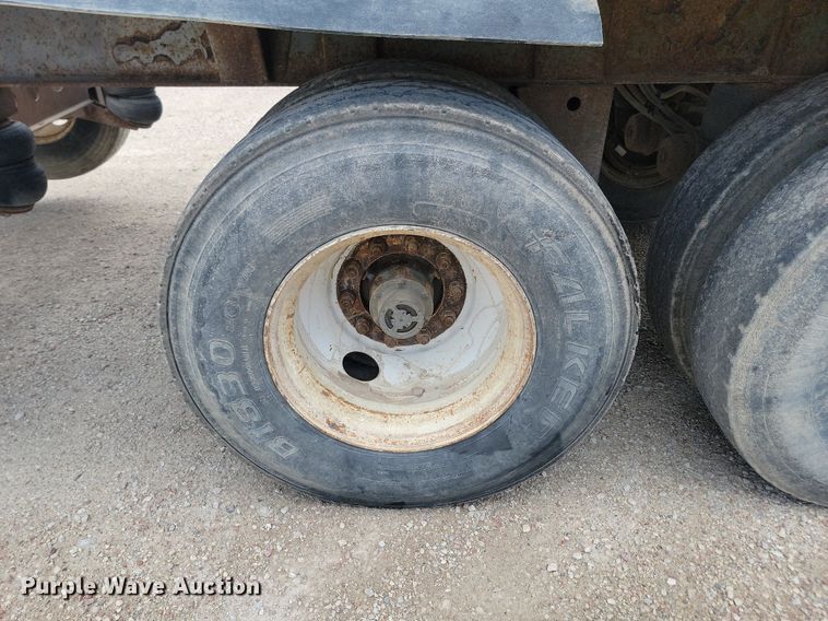 image for item LQ9058 2013 Smithco  side dump trailer