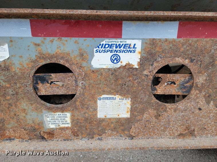 image for item LQ9058 2013 Smithco  side dump trailer