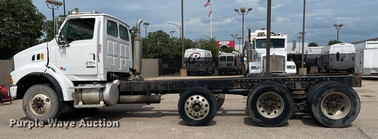 image for item LS9361 2005 Sterling L9500  truck cab and chassis