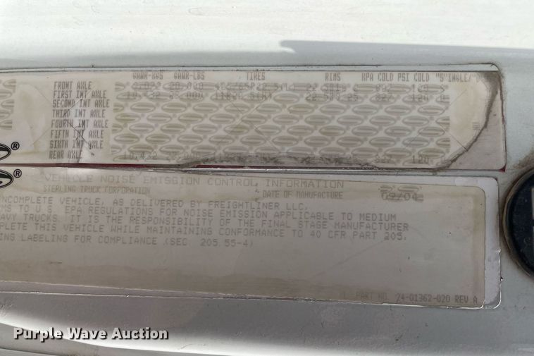 image for item LS9361 2005 Sterling L9500  truck cab and chassis