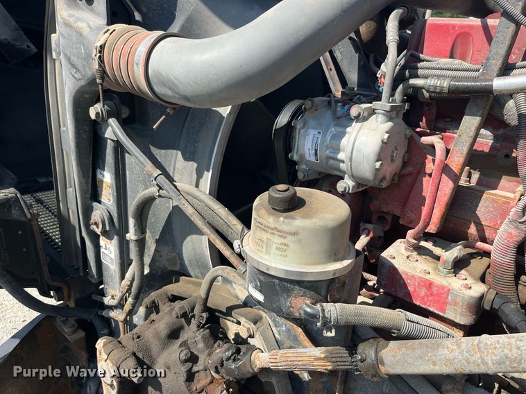 image for item MG9380 2009 Kenworth T800  semi truck