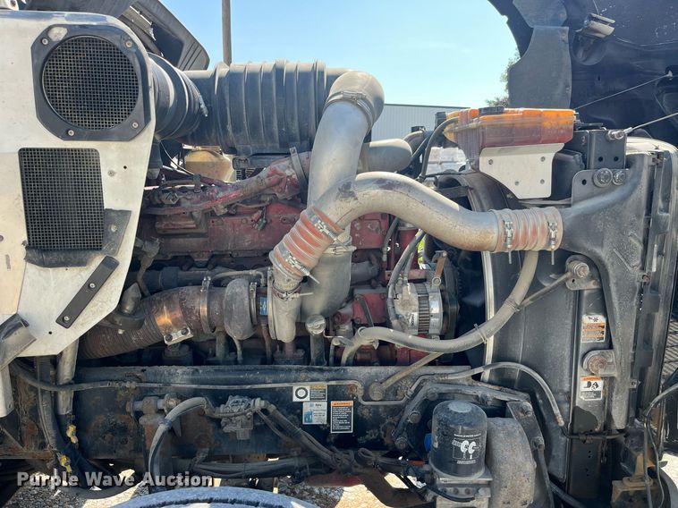 image for item MG9380 2009 Kenworth T800  semi truck