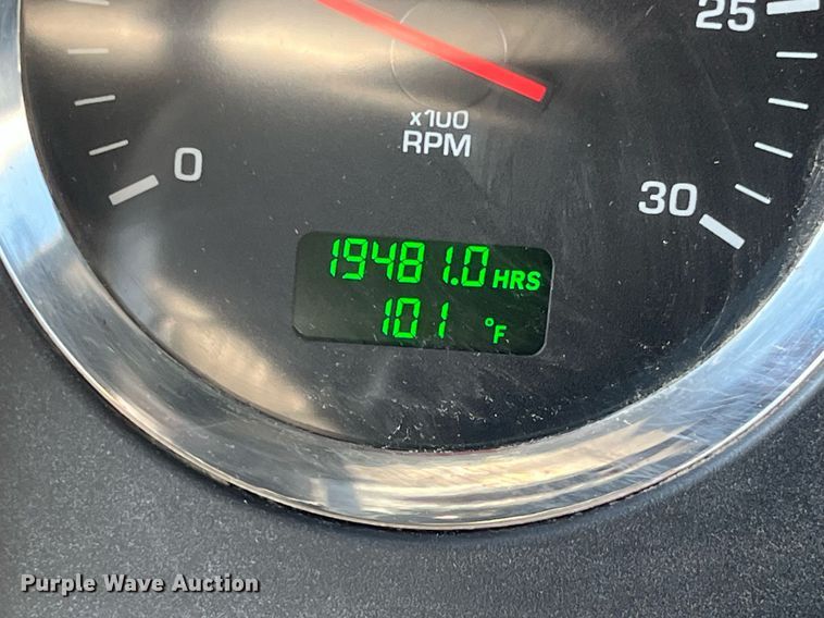 image for item MG9380 2009 Kenworth T800  semi truck