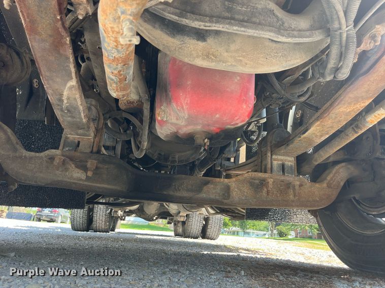 image for item MG9380 2009 Kenworth T800  semi truck