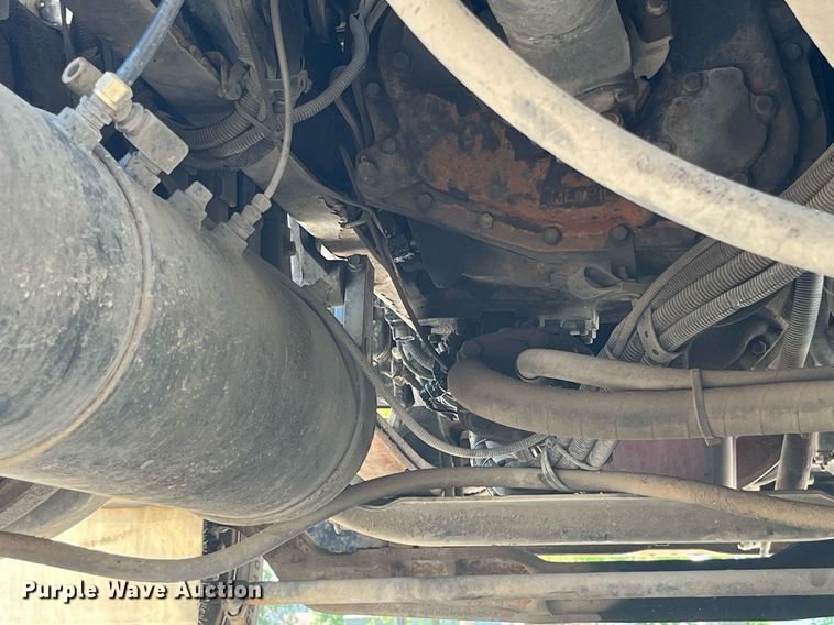 image for item MG9380 2009 Kenworth T800  semi truck