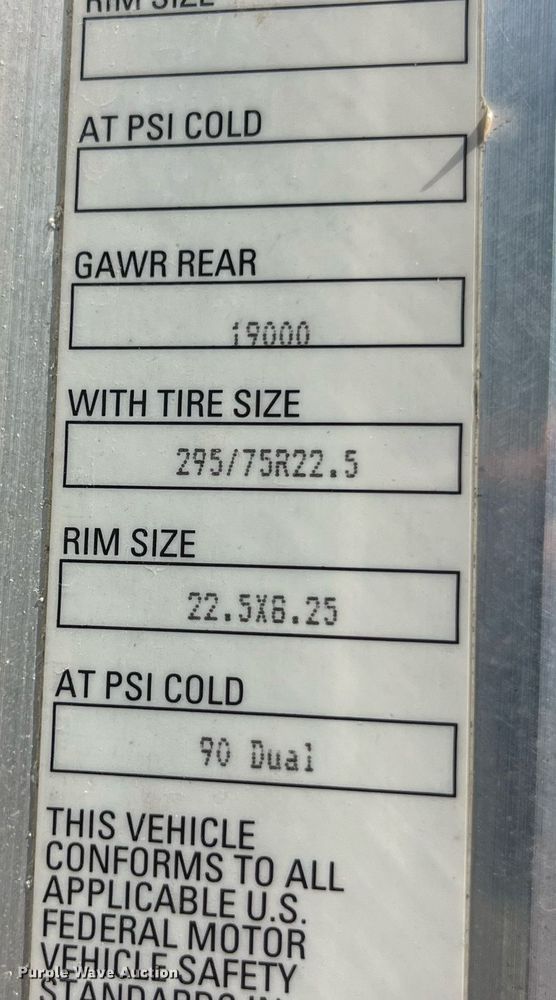 image for item MG9380 2009 Kenworth T800  semi truck