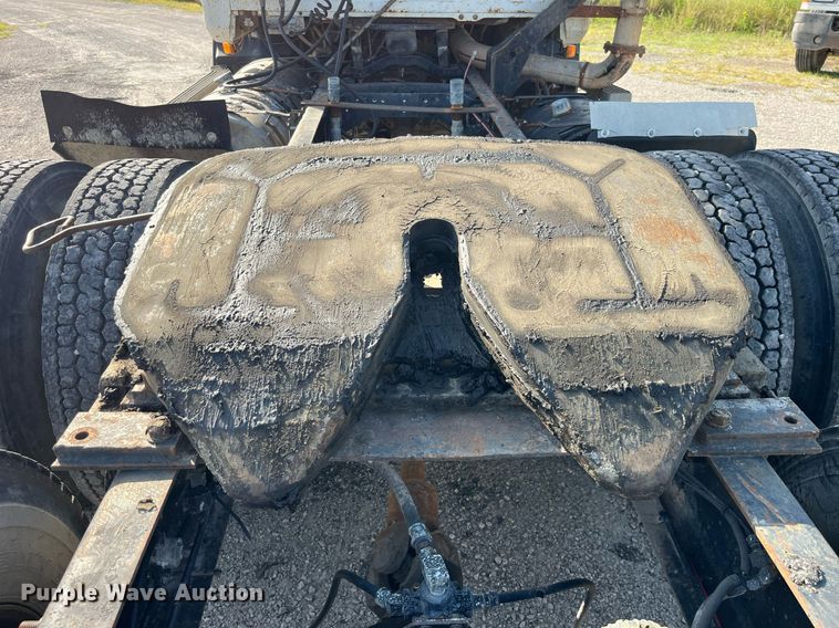 image for item MG9398 1995 Mack CH613  semi truck