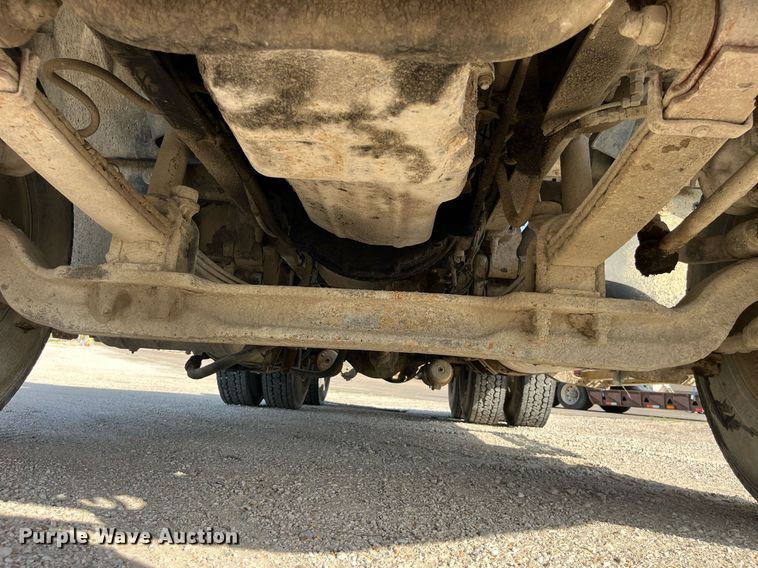 image for item MG9398 1995 Mack CH613  semi truck